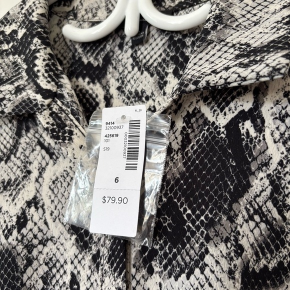 🎉4/30$🎉 NWT Reitmans Snakeskin Print Shirt Dress - Size 6 - Picture 2 of 7